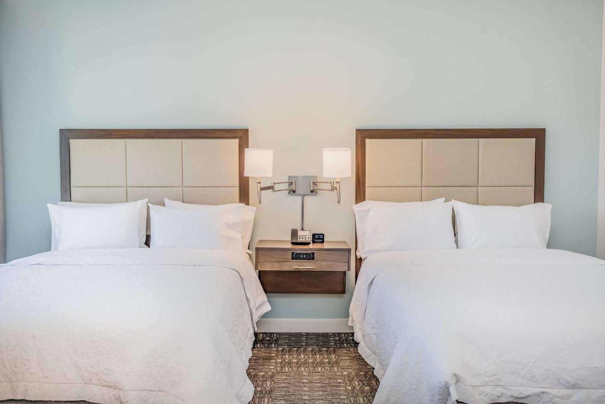 Hotel Hampton & Panama Beach-beachfront 3*