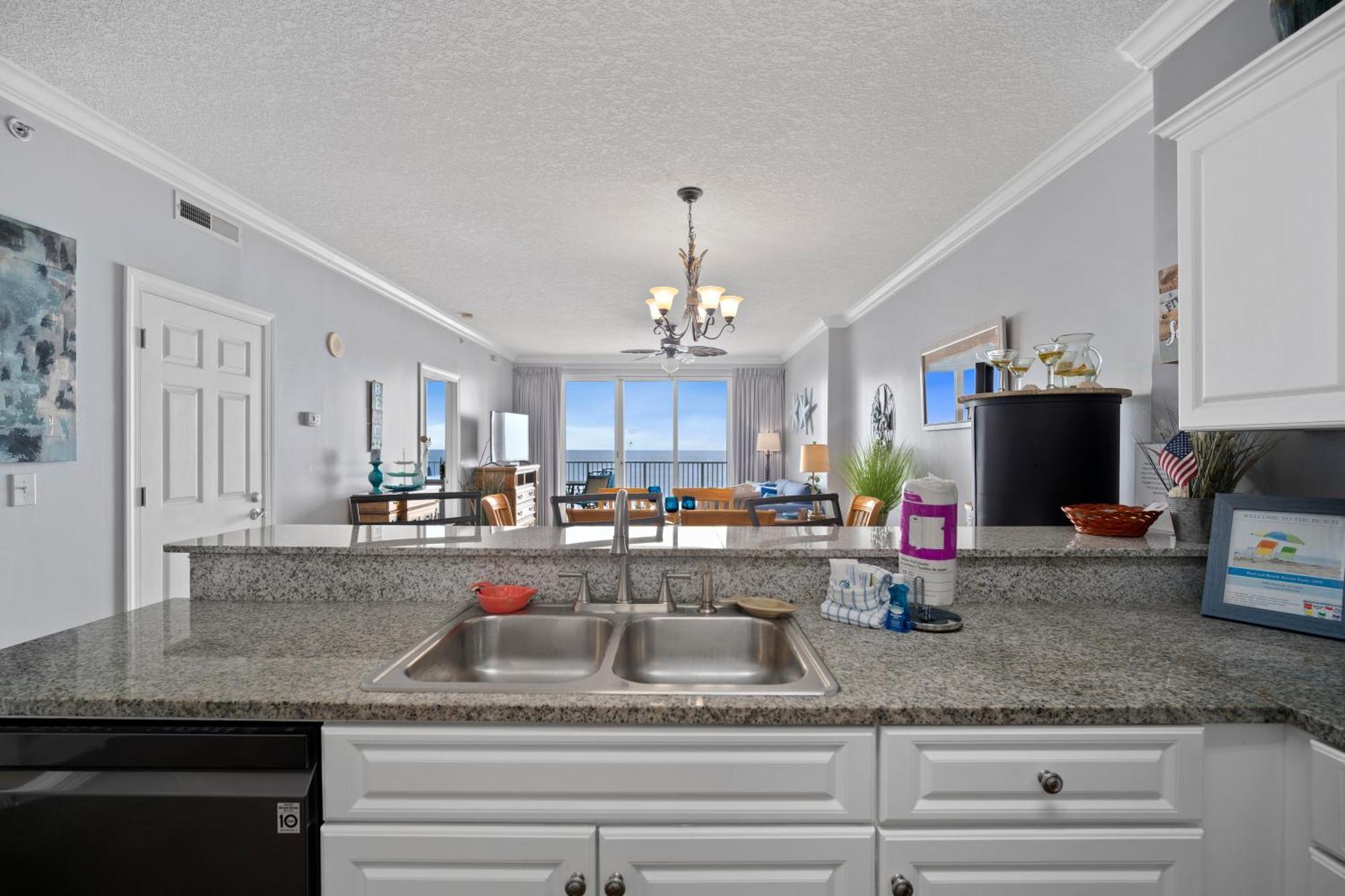 Luxurious Ocean - Gulf Front Paradise With Views! Holiday home