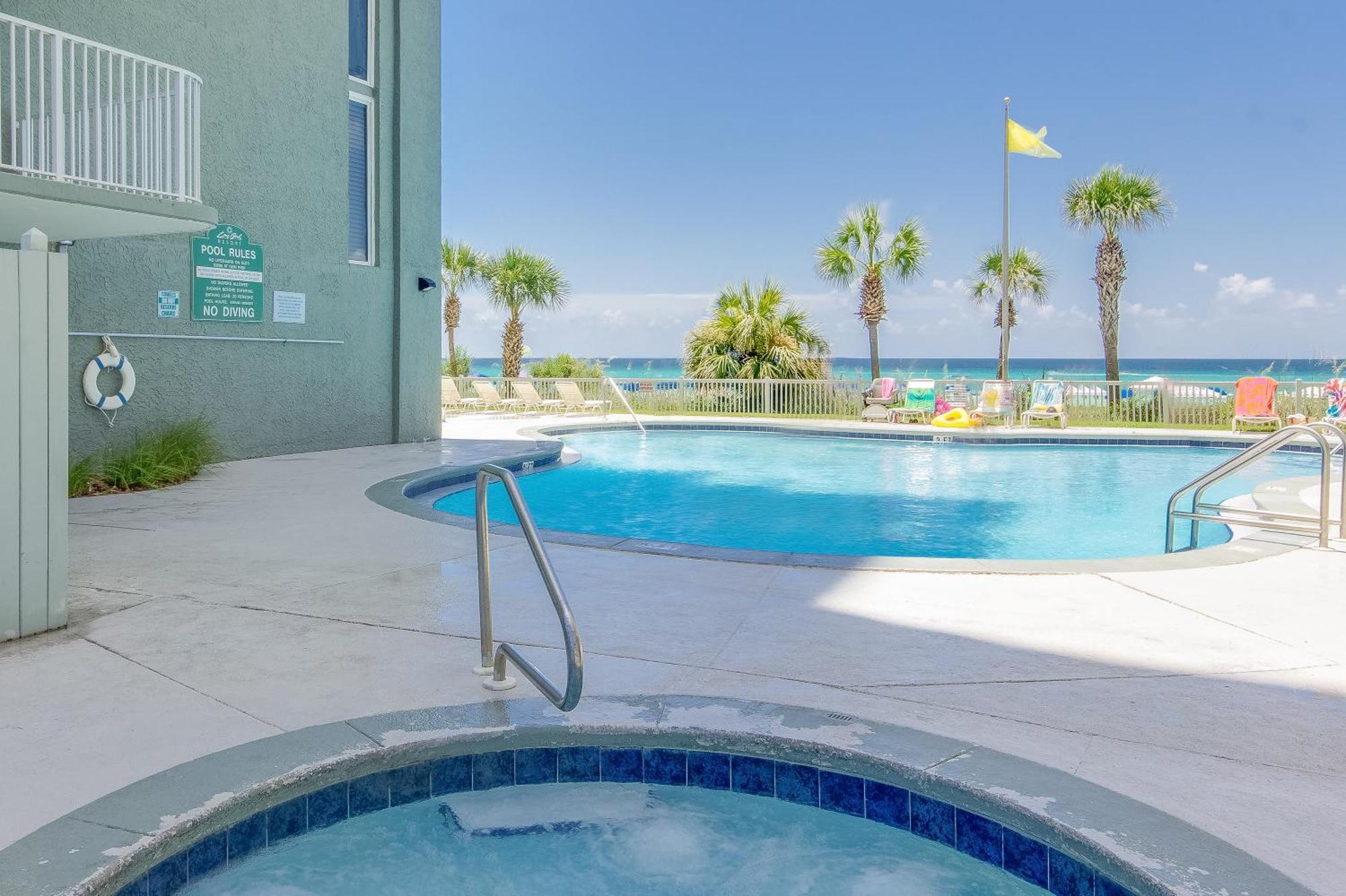 Beautiful Long Unit 1-1206! Two Gulf Masters! Holiday home
