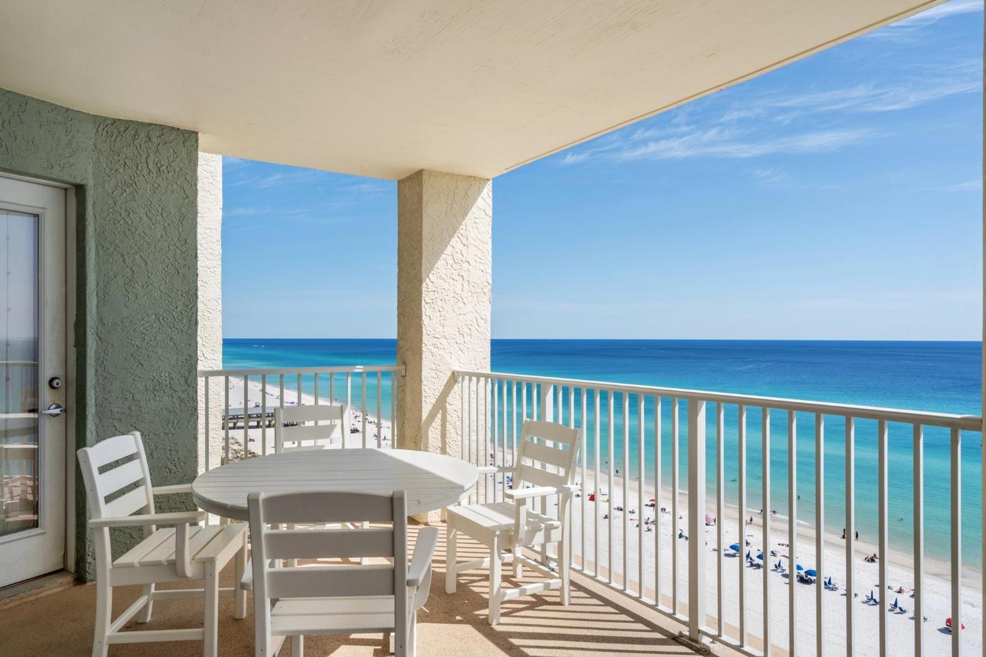 Beautiful Long Unit 1-1206! Two Gulf Masters! Holiday home