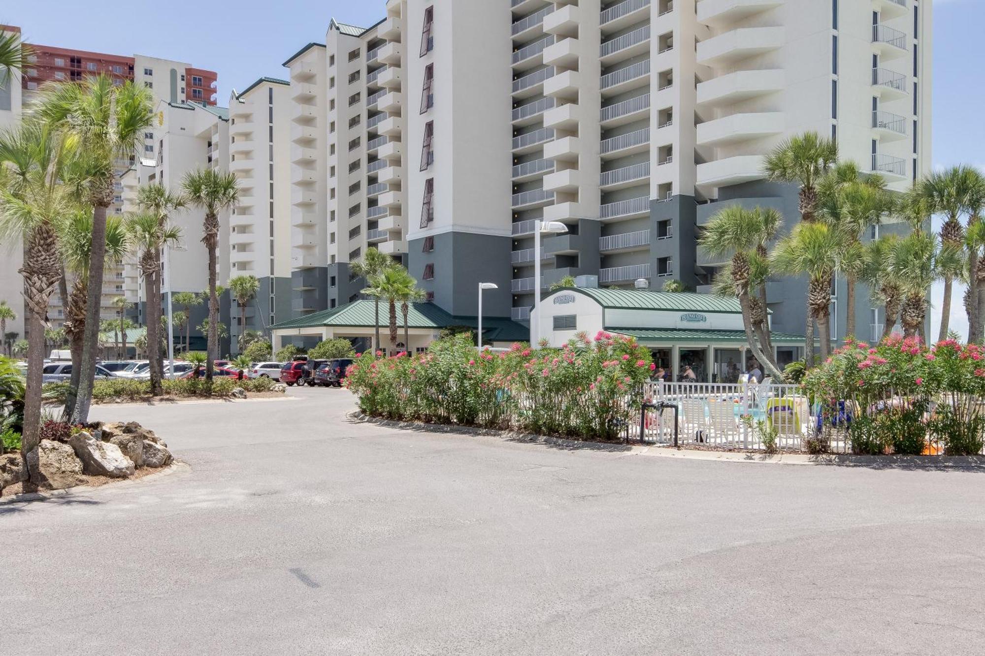 Beautiful Long Unit 1-1206! Two Gulf Masters! Panama City Beach