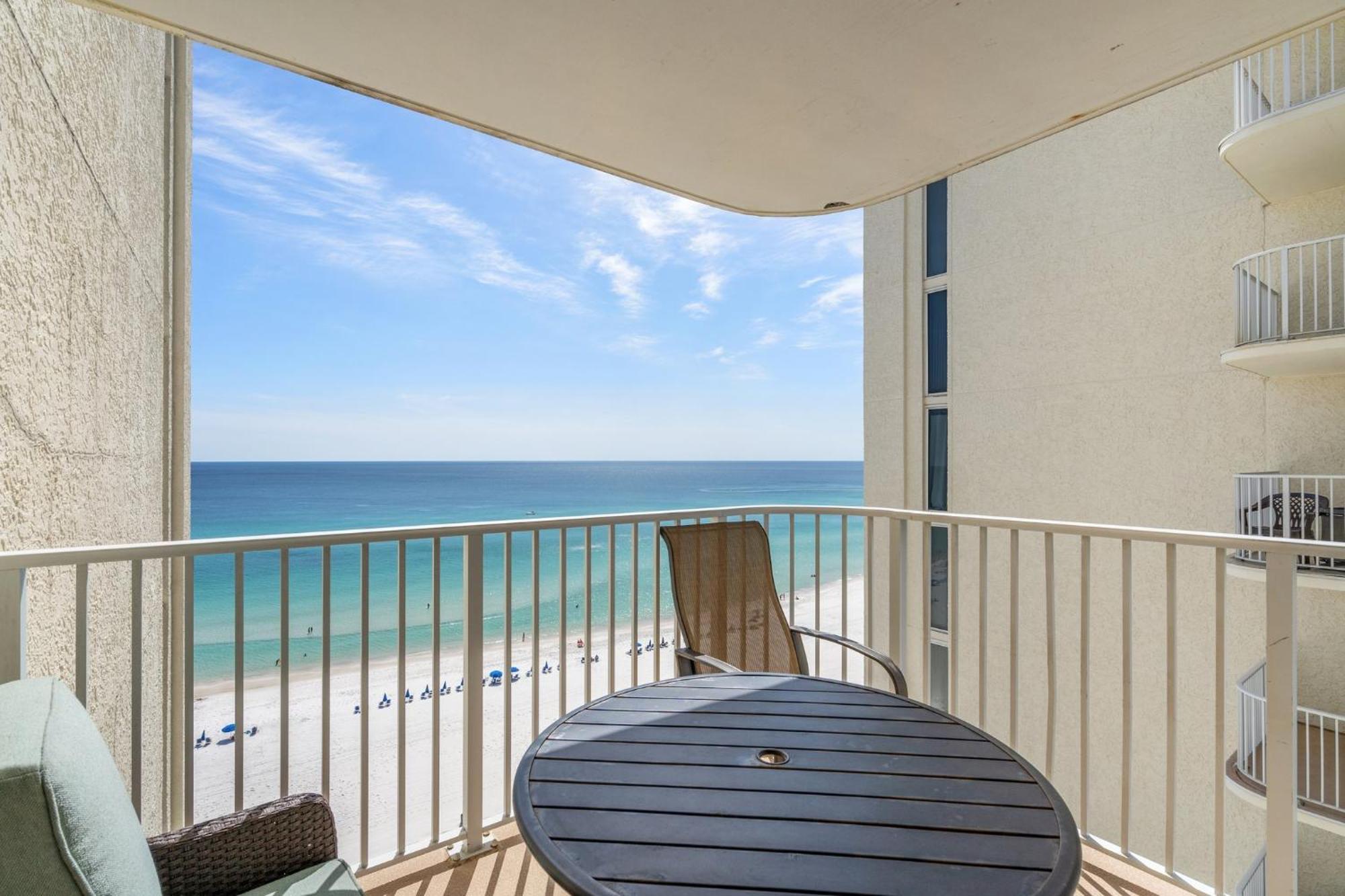 Beautiful Long Unit 1-1206! Two Gulf Masters! Holiday home
