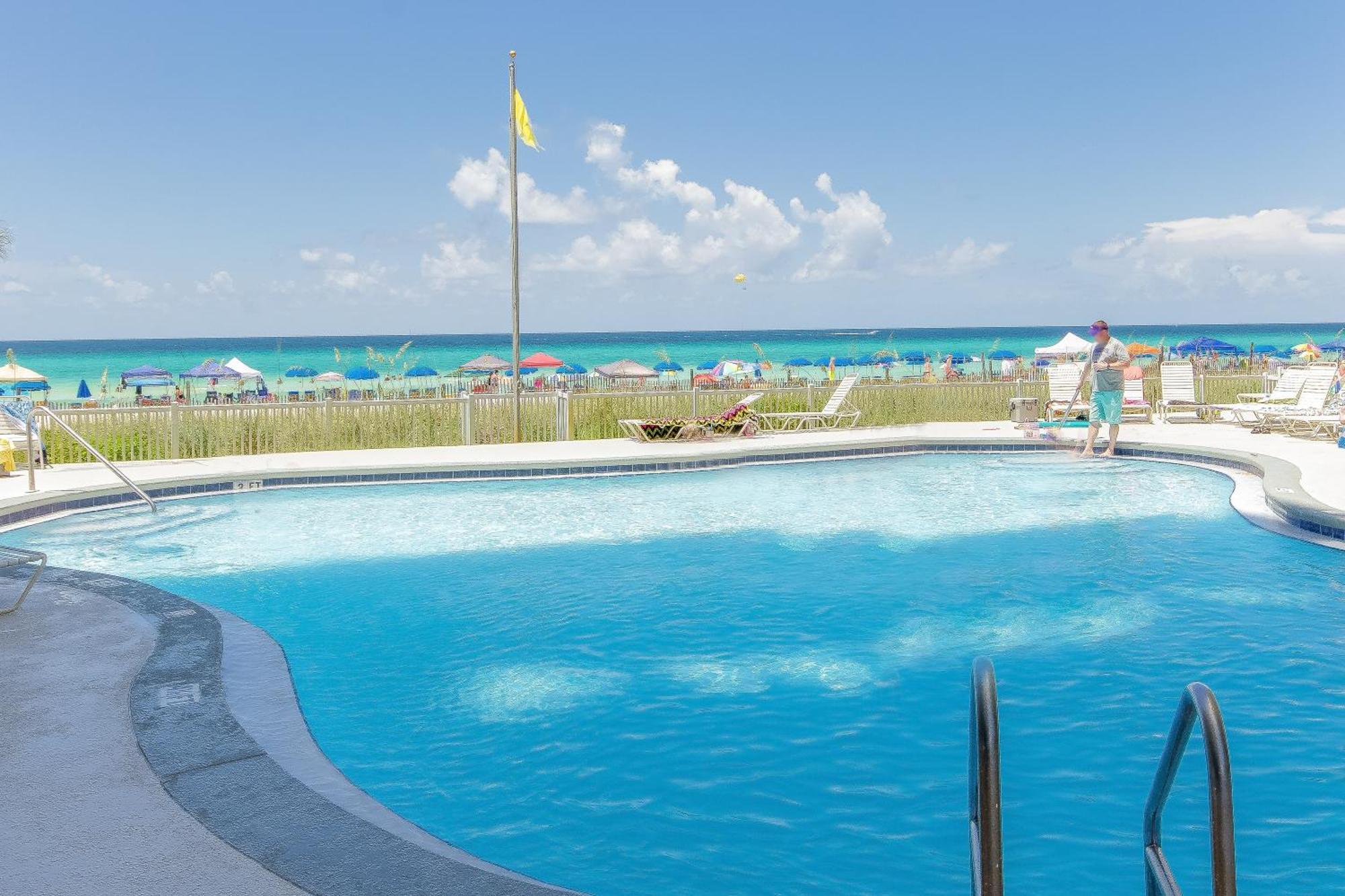 Beautiful Long Unit 1-1206! Two Gulf Masters! Panama City Beach