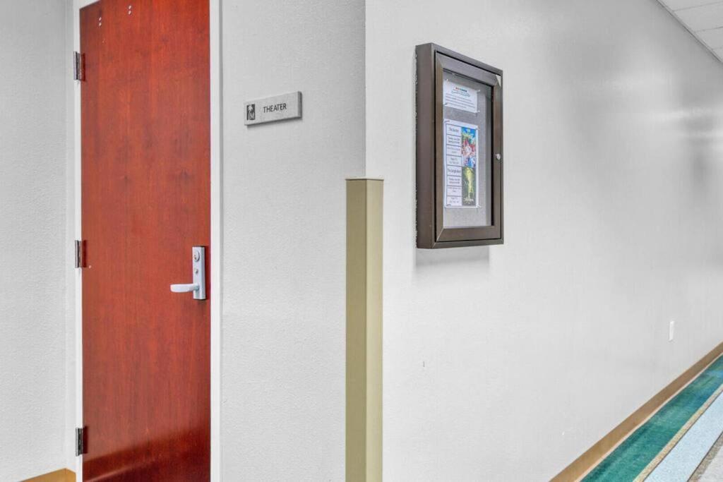 Apartment Beachfront #712 At Majestic
