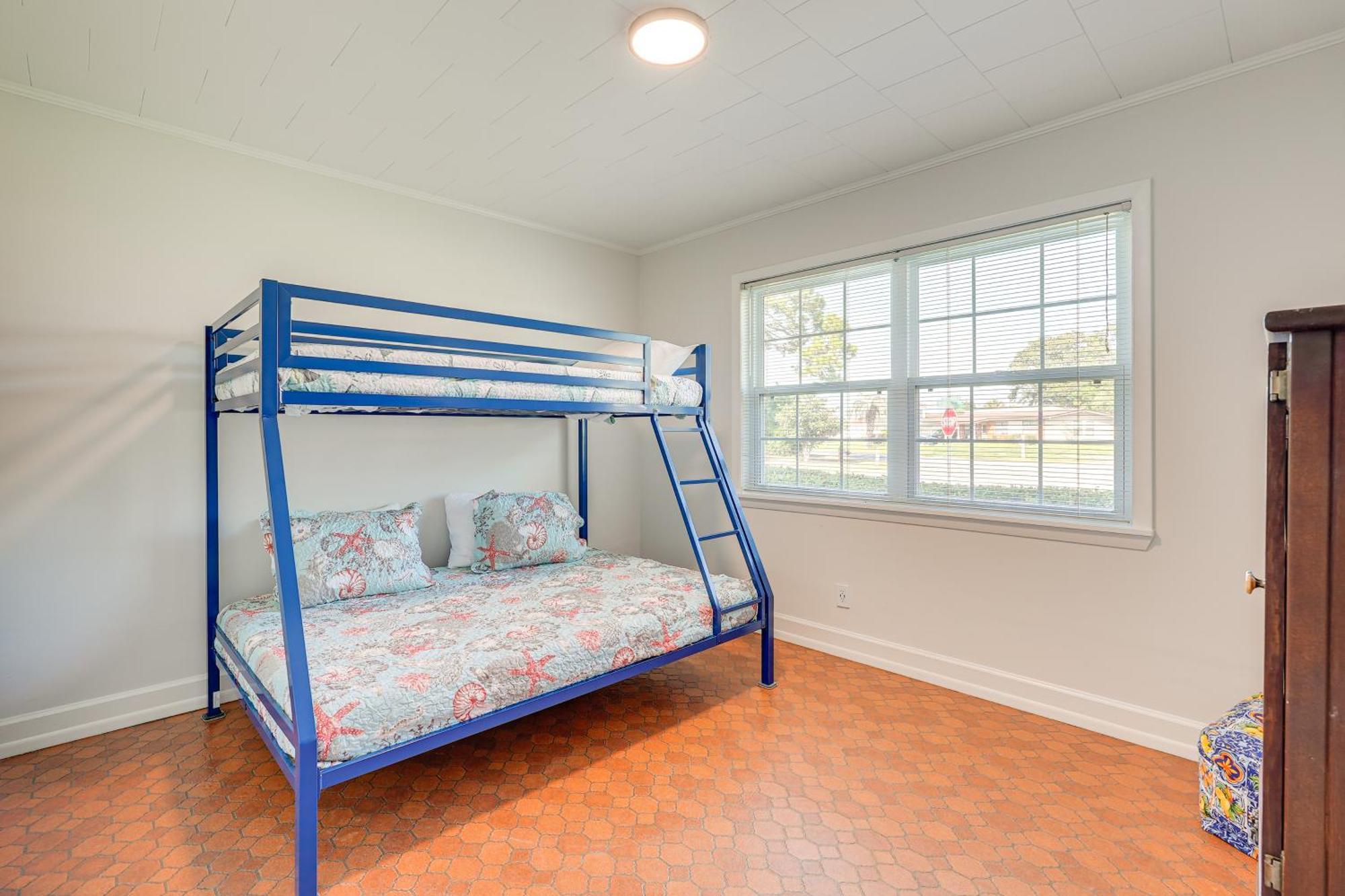 Spacious In Panama Beach, Fl Holiday home Panama City Beach