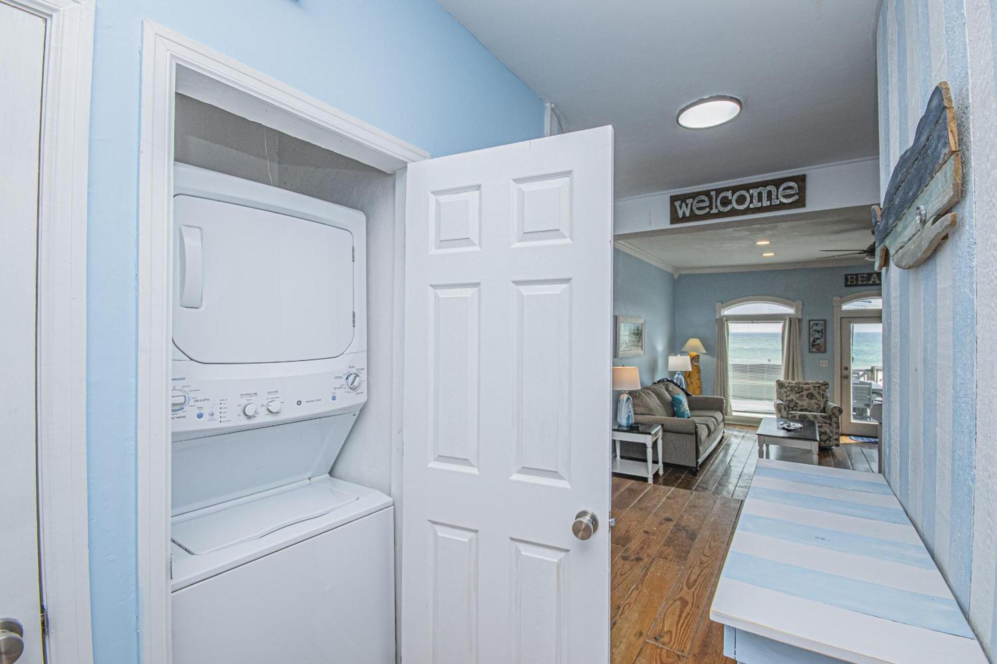 Dolphins Point - West End - Sleeps 12! *