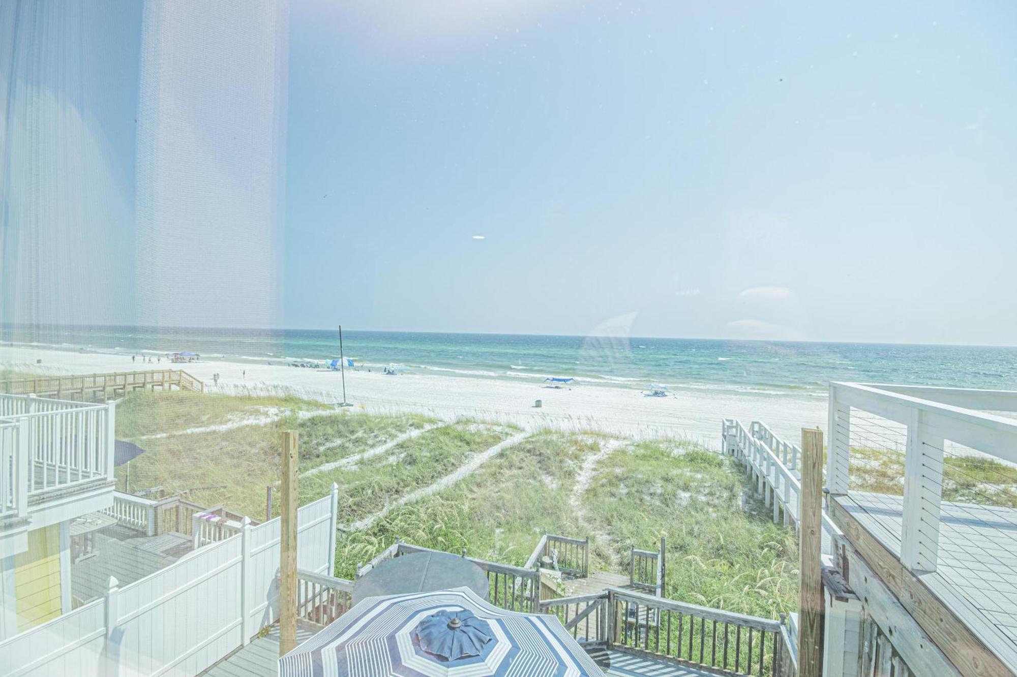 Dolphins Point - West End - Sleeps 12!