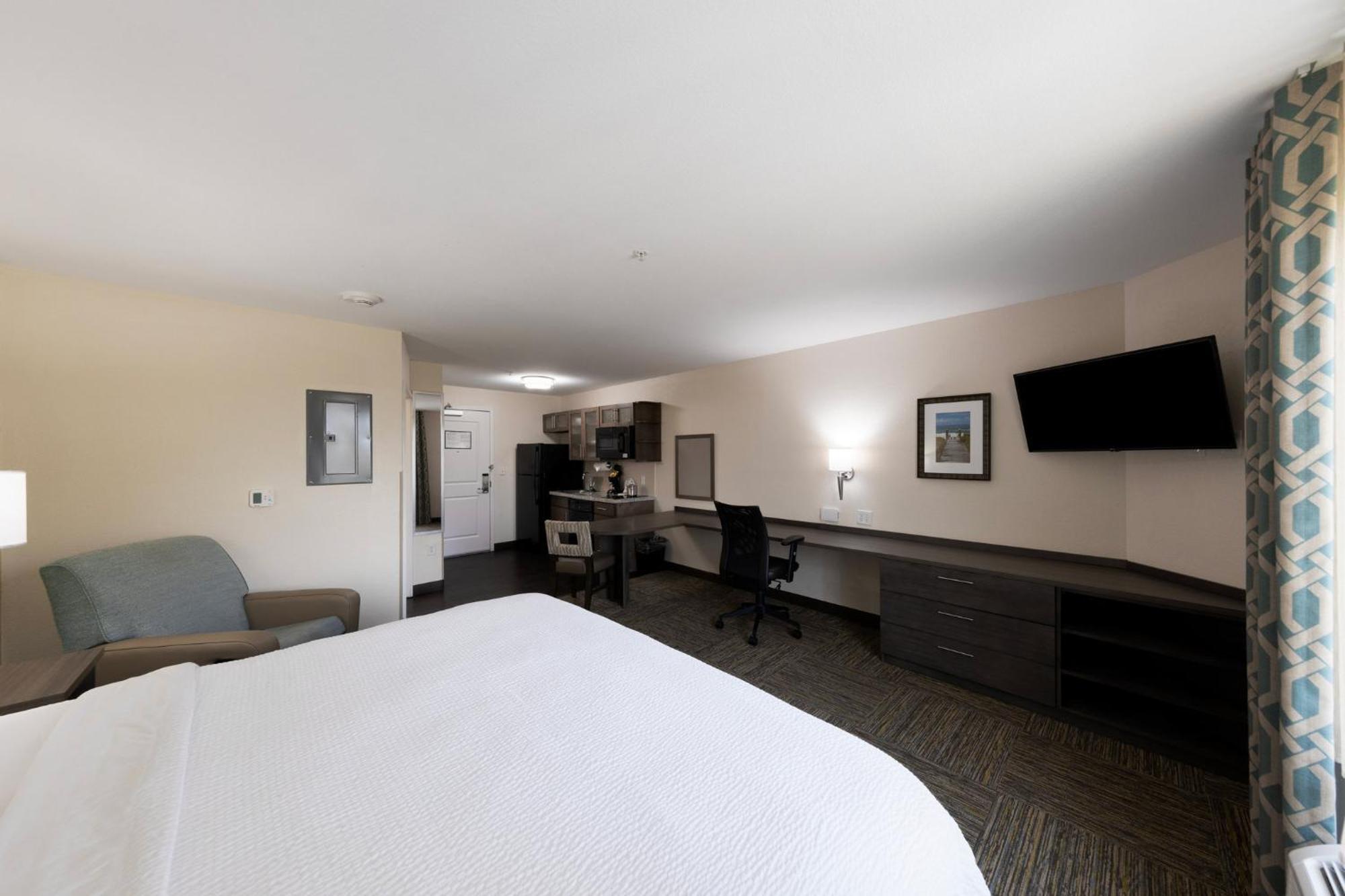 Hotel Candlewood - Panama Pier Park By Ihg