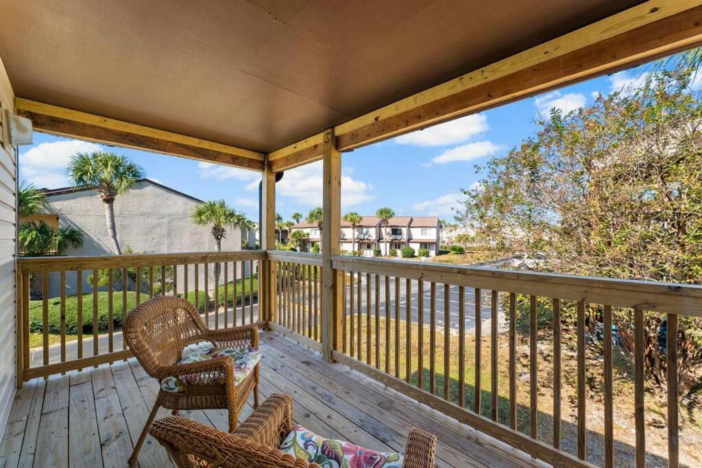 Across From West End Beach! Pet Friendly! Apartment