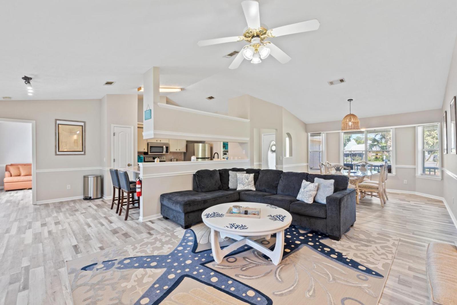 Sunshine Court Holiday home
