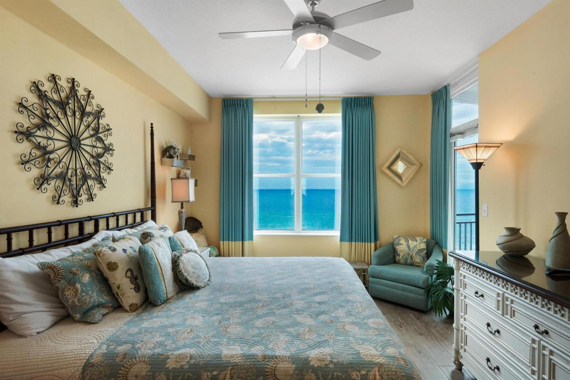 Aqua 706 Holiday home *