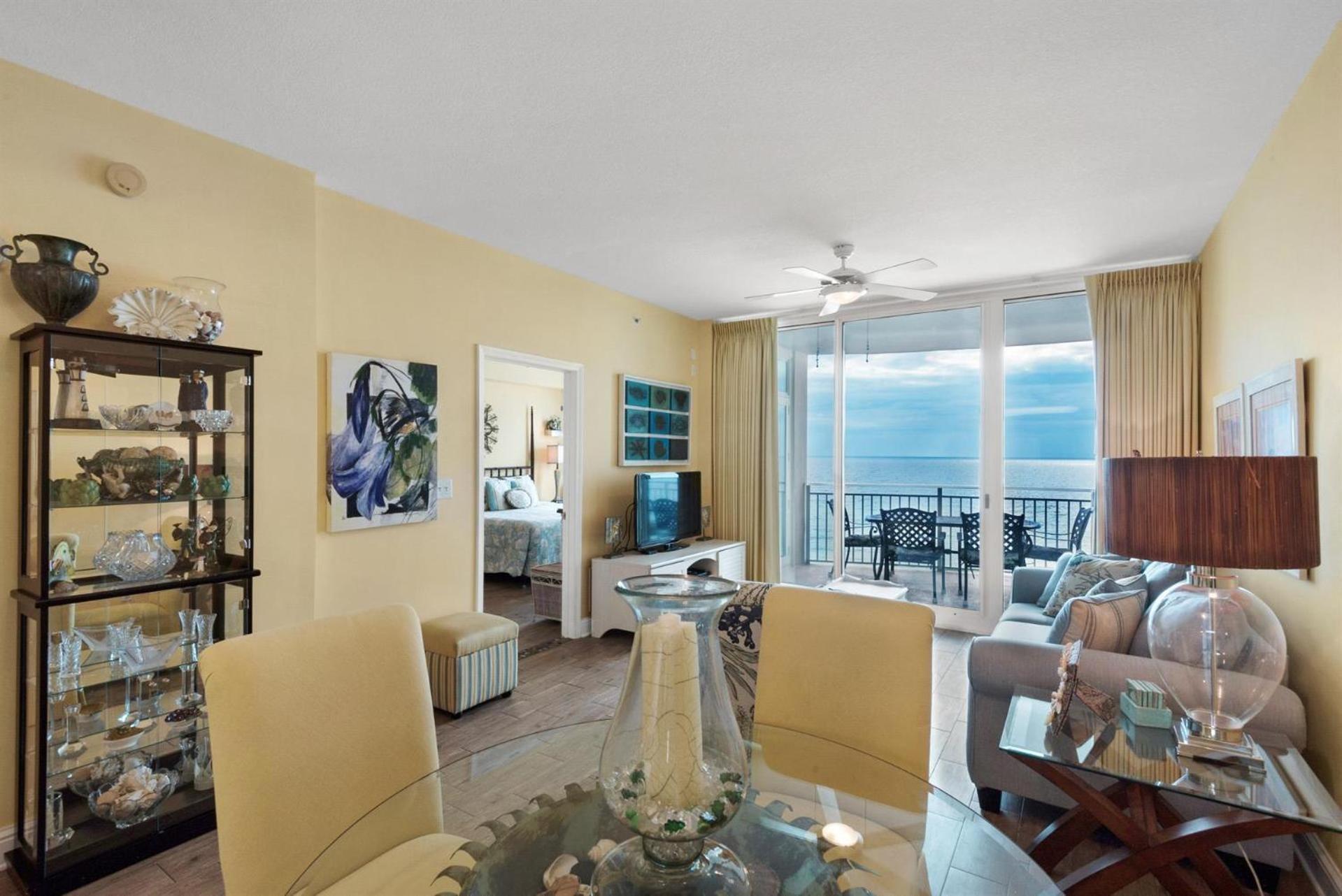 Aqua 706 Holiday home