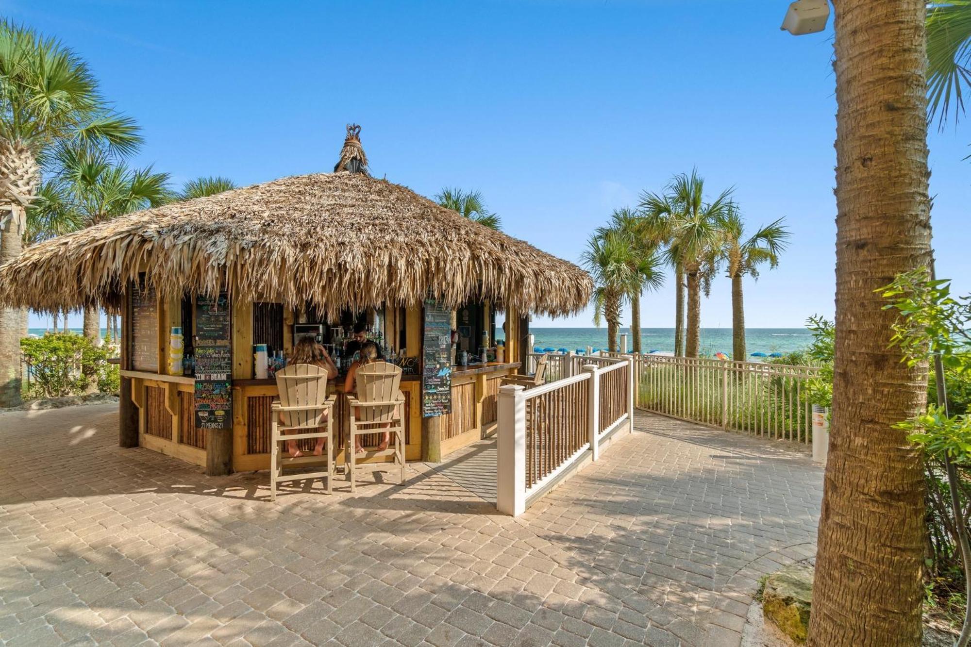 New Calypso Corner Unit Sleeps 8! By Dolce Getaways Pcb Apartment