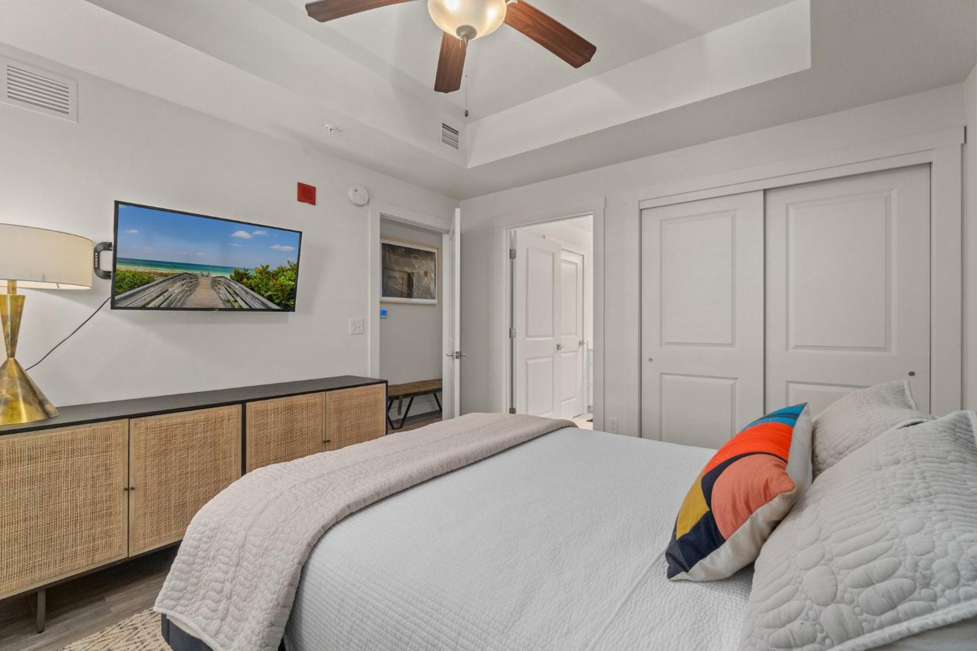 New Calypso Corner Unit Sleeps 8! By Dolce Getaways Pcb *