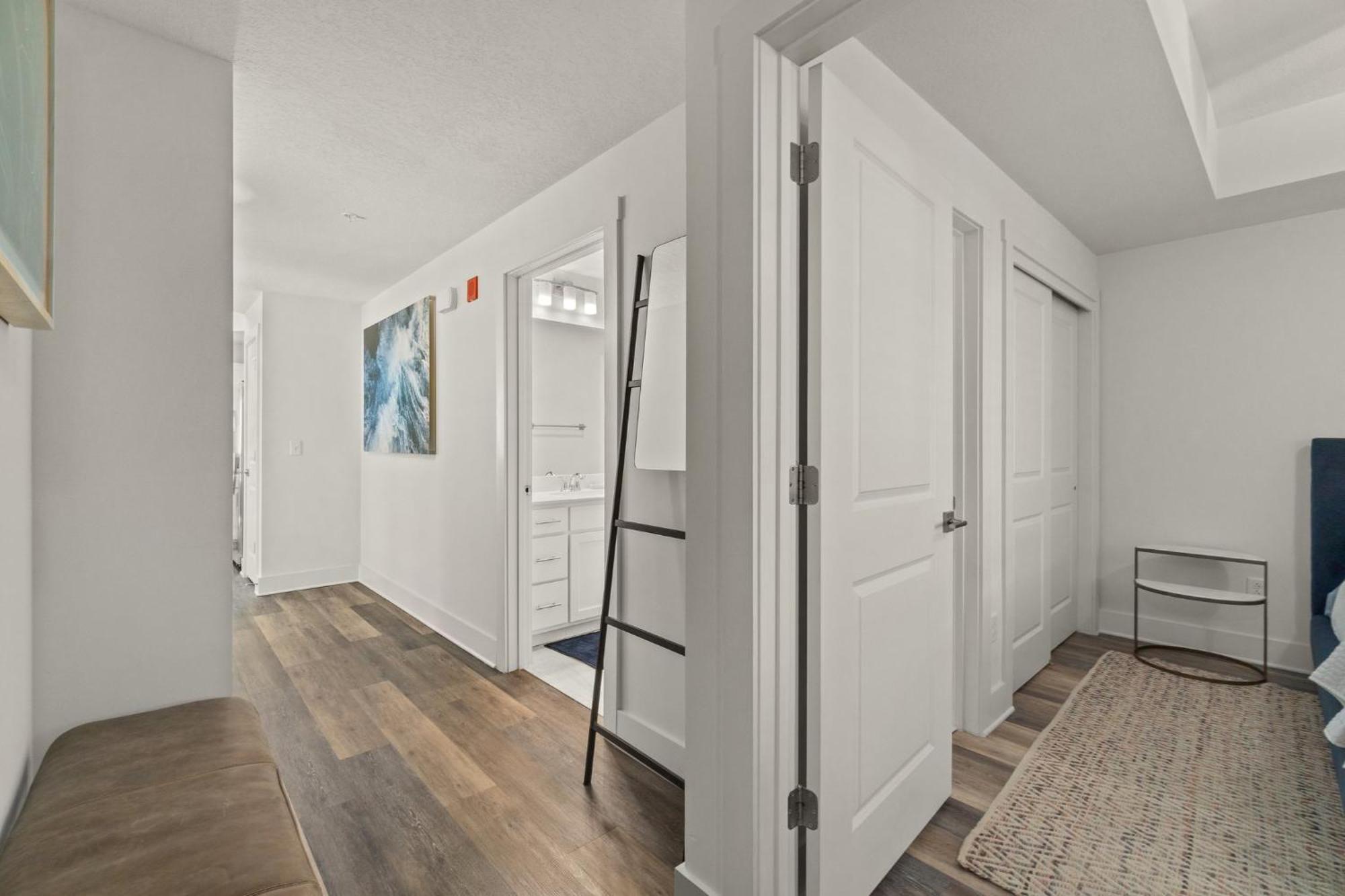New Calypso Corner Unit Sleeps 8! By Dolce Getaways Pcb Apartment
