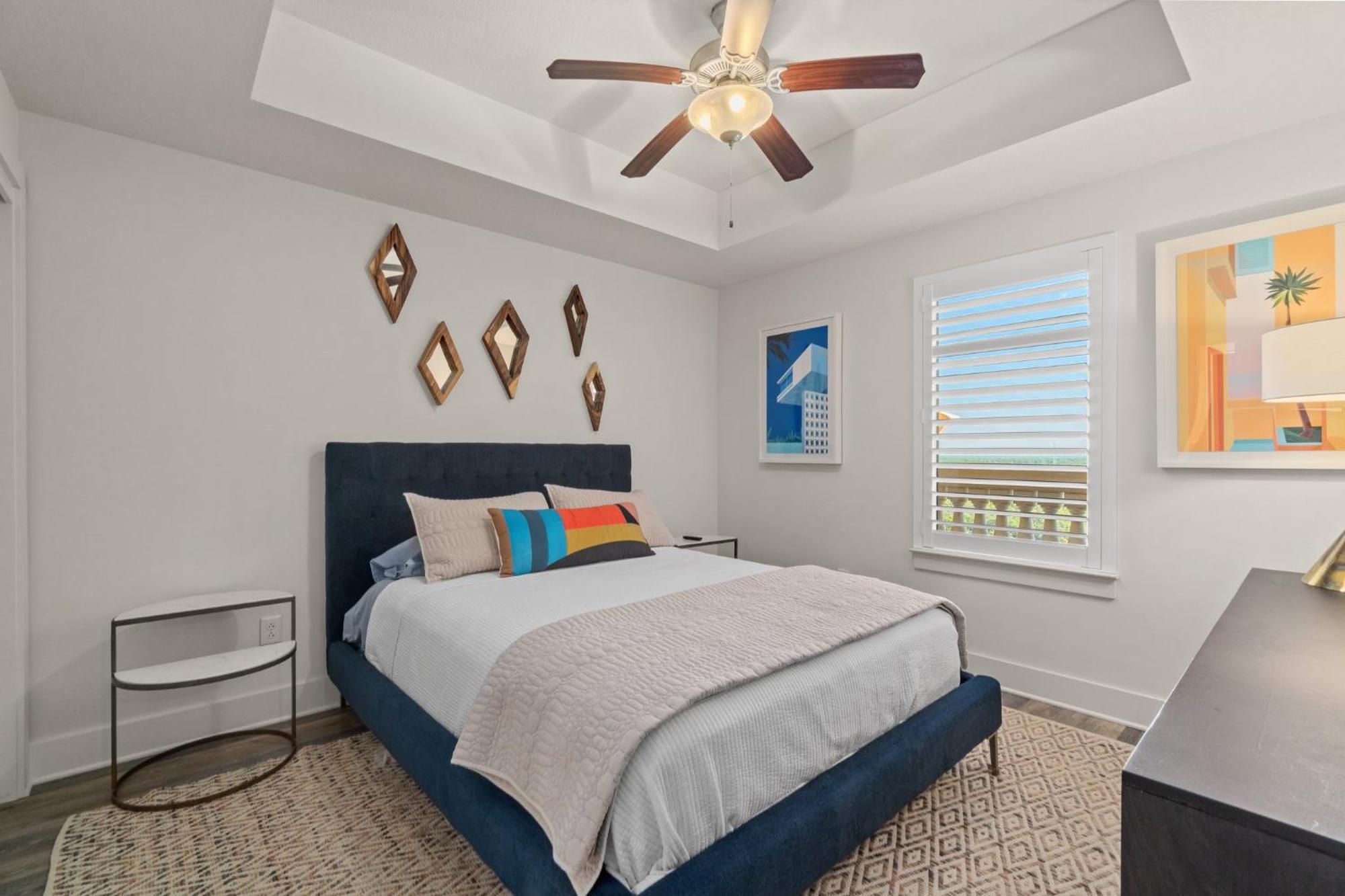 New Calypso Corner Unit Sleeps 8! By Dolce Getaways Pcb Apartment