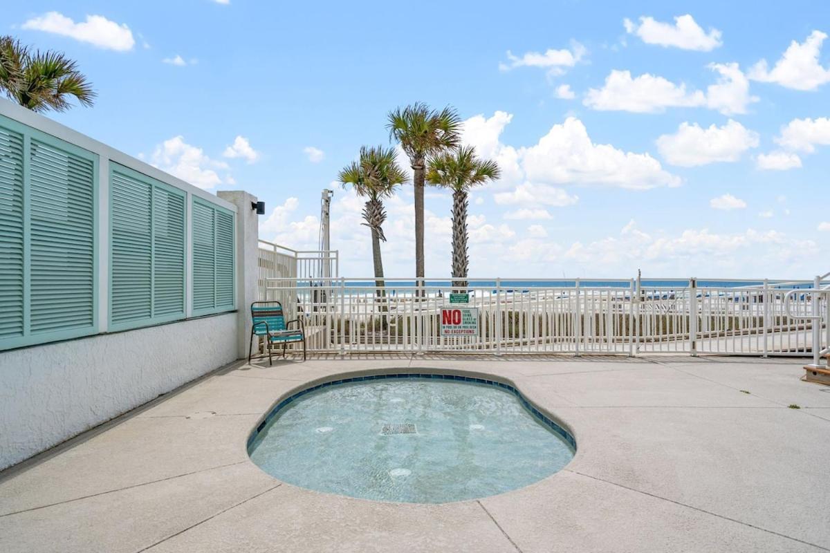 Watercrest 401 Amazing Wrap Around Balcony Apartment *