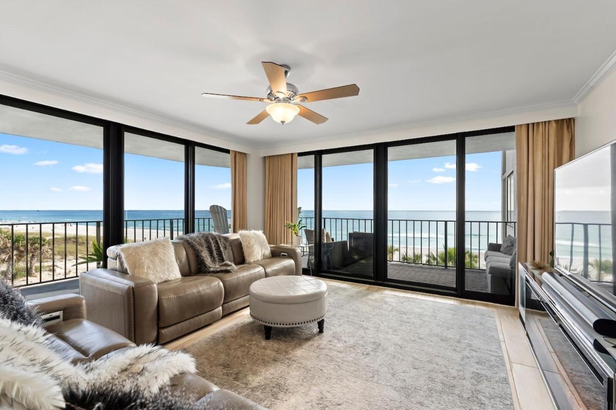 Watercrest 401 Amazing Wrap Around Balcony Apartment *