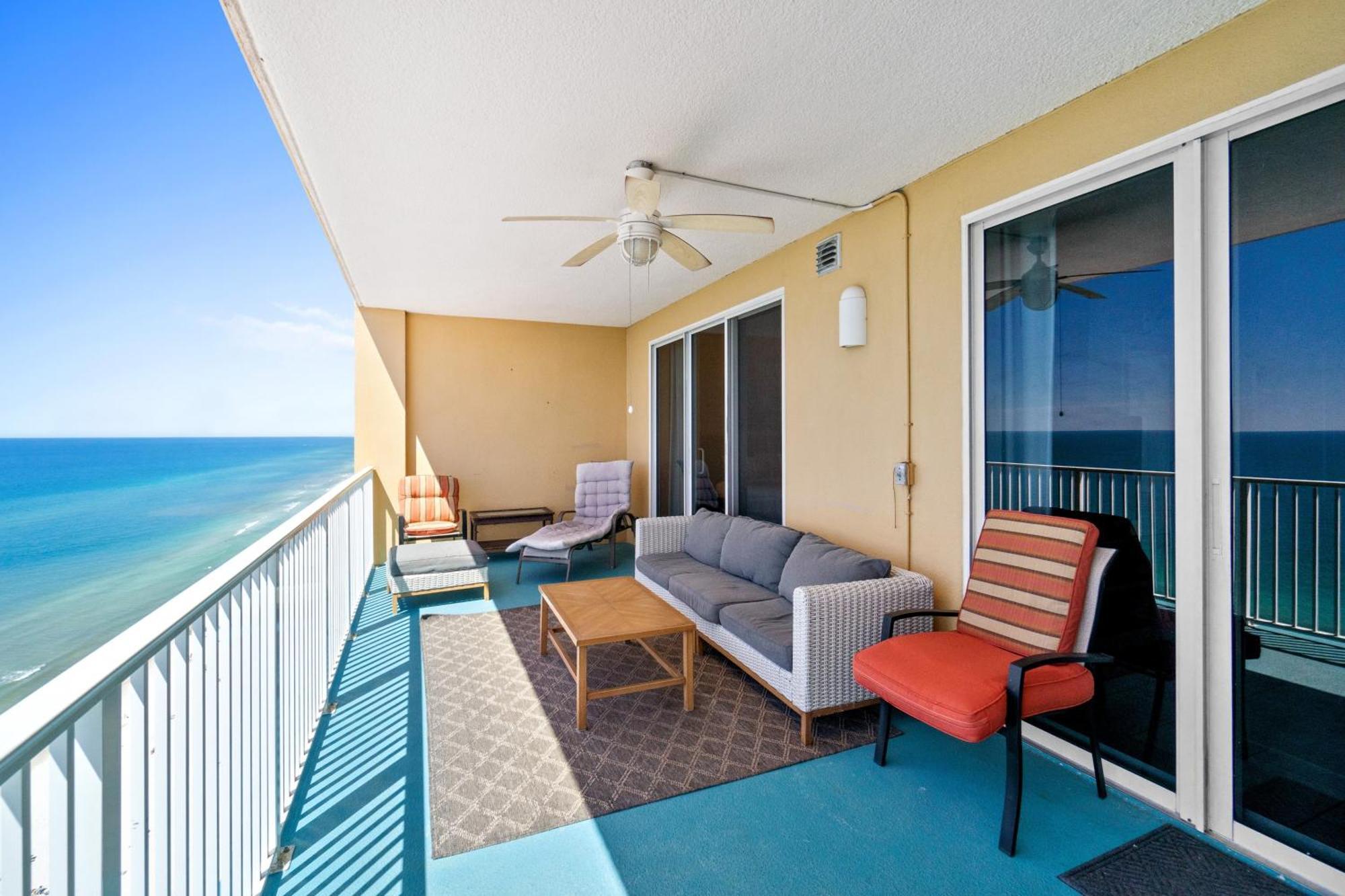 Tropic Winds #2102 By Book That Holiday home