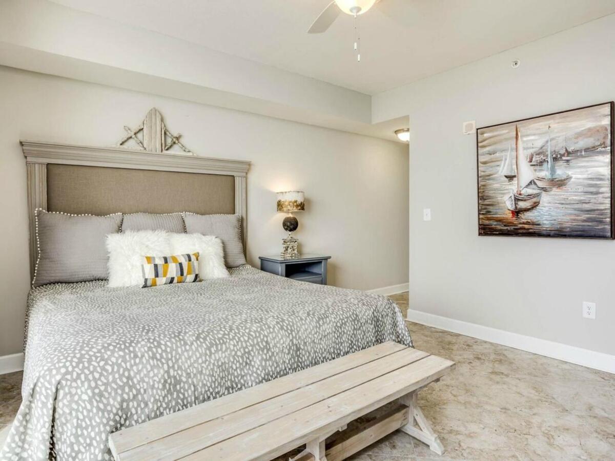 King Master Bedroom, 2 Baths, Free Chairs, Close To Pier Park-1209 Panama City Beach
