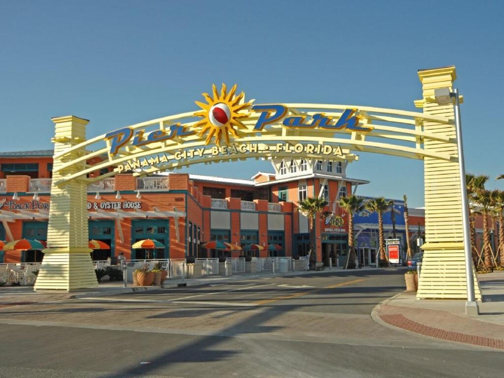 Apartment King Master Bedroom, 2 Baths, Free Chairs, Close To Pier Park-1209