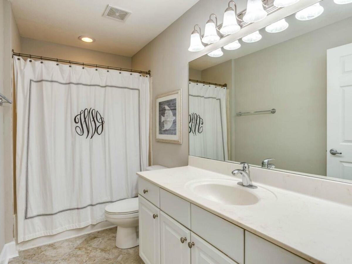 King Master Bedroom, 2 Baths, Free Chairs, Close To Pier Park-1209 Apartment *