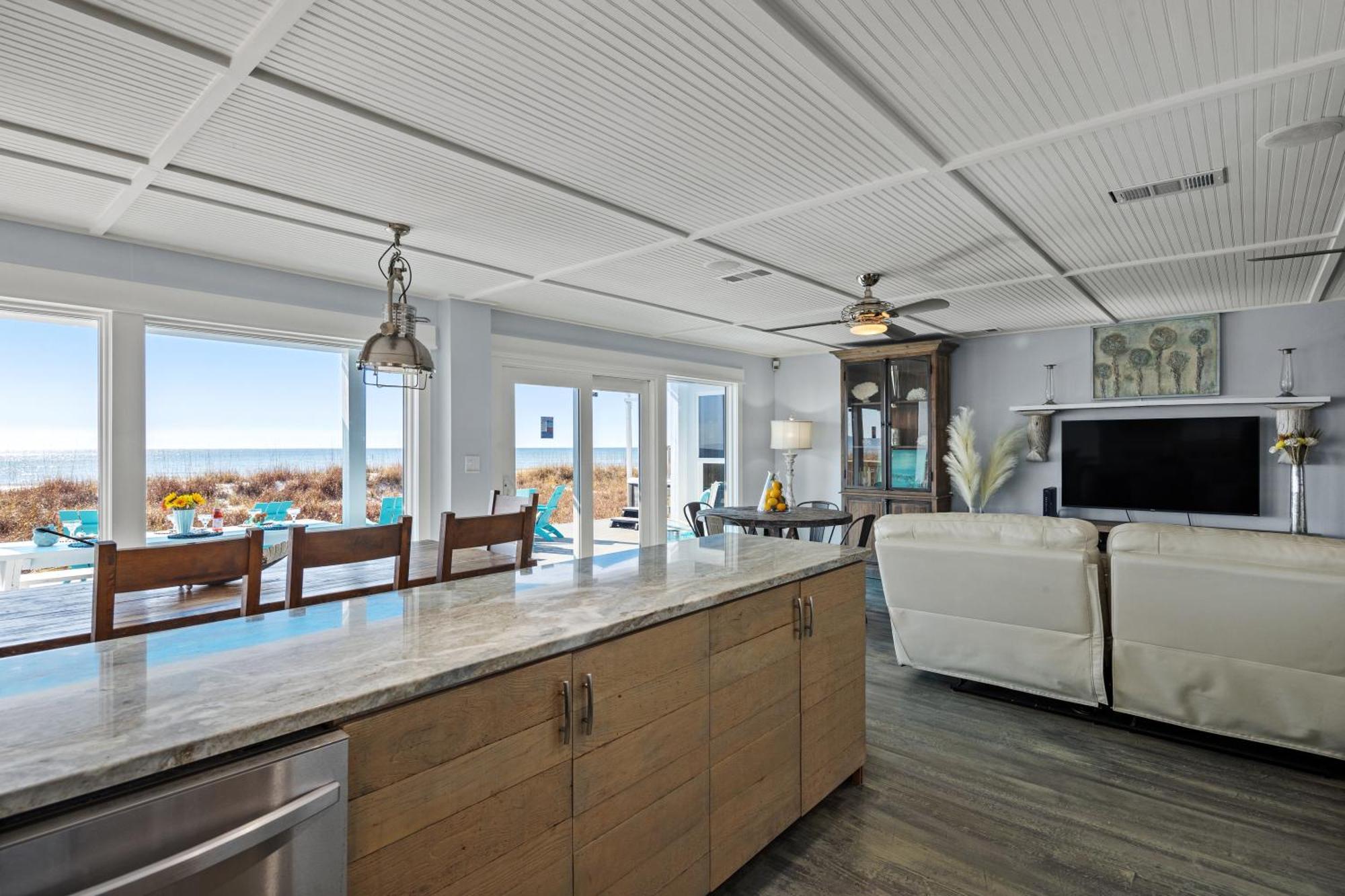 Luxury Gulf Front Property! Directly On The Beach! Sleeps 15! Panama City Beach