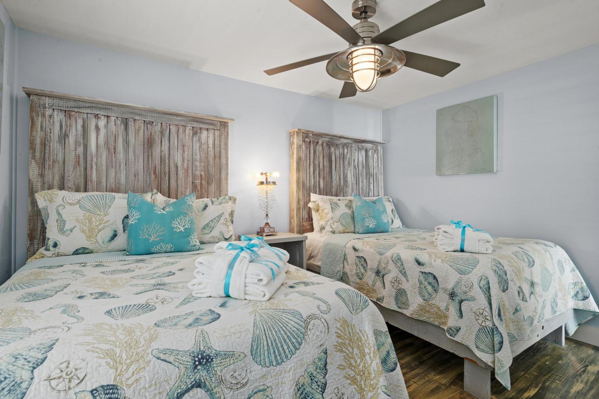 Holiday home Luxury Gulf Front Property! Directly On The Beach! Sleeps 15! Panama City Beach