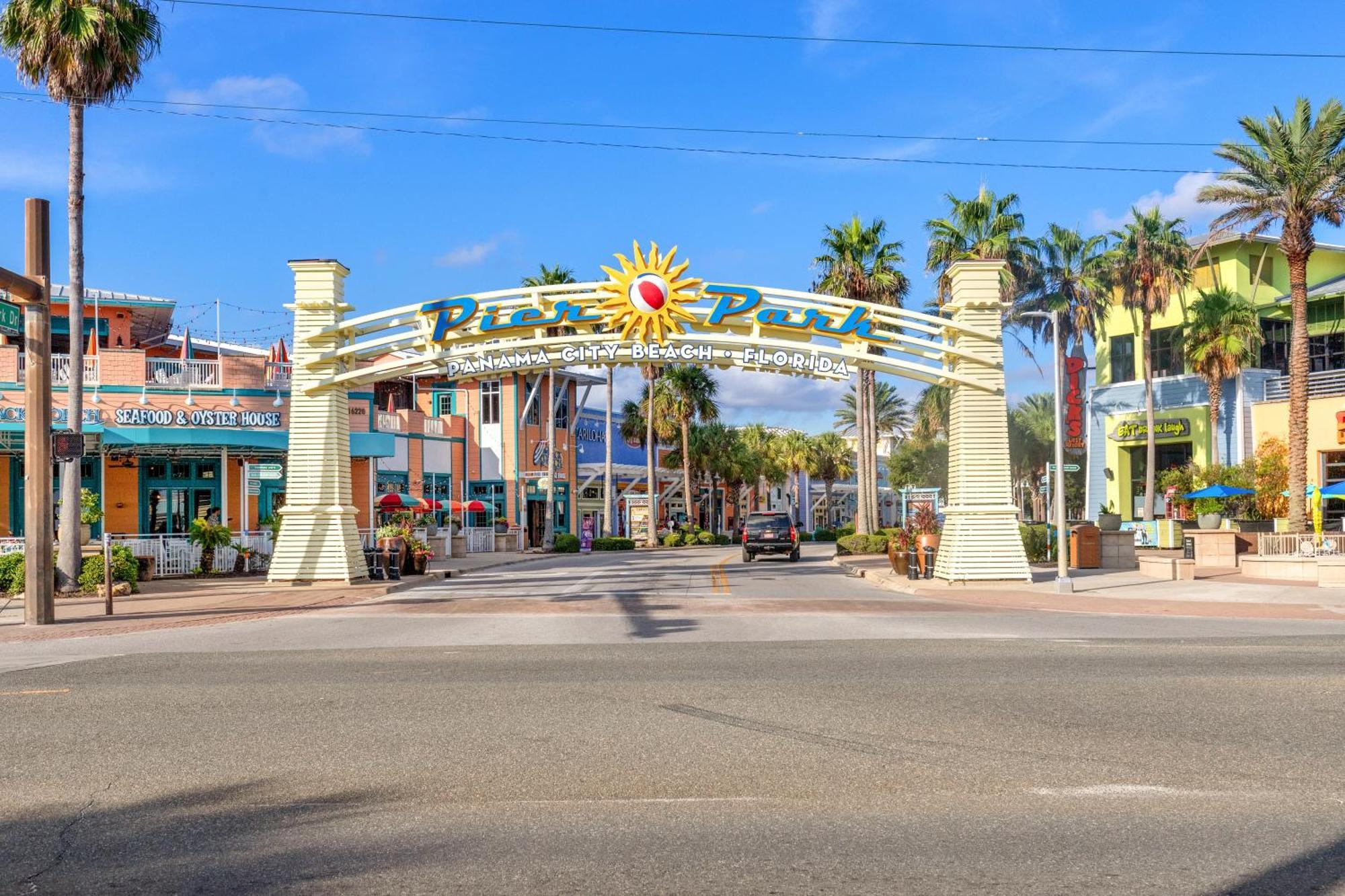 Luxury Gulf Front Property! Directly On The Beach! Sleeps 15! Panama City Beach