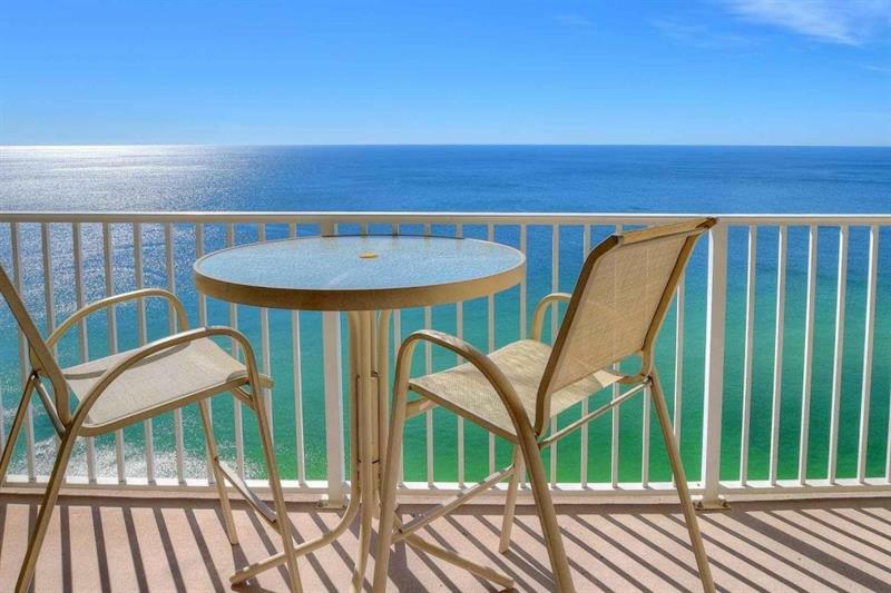 2406 Tidewater Hotel