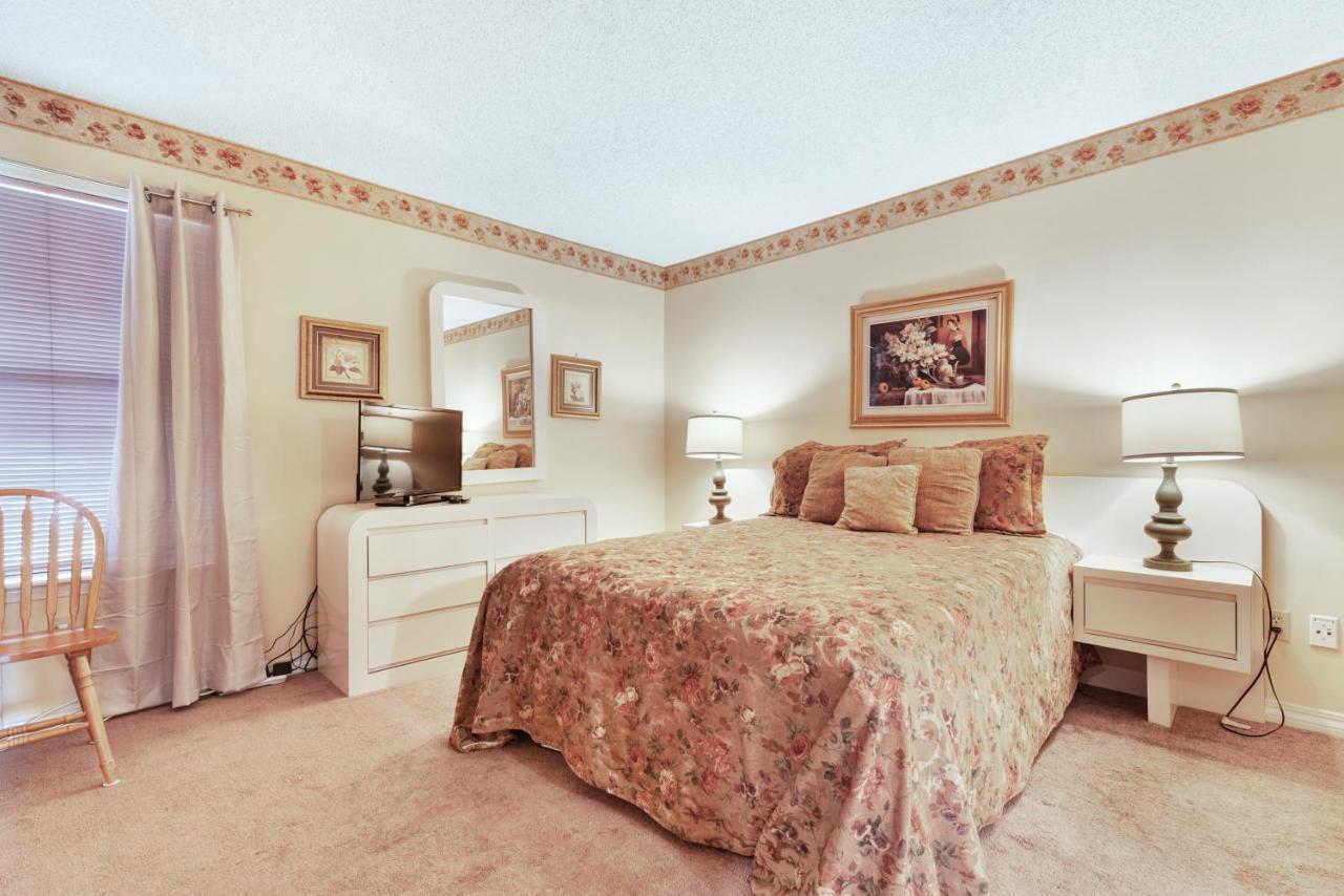 The At St. Thomas Square #1305a Hotel Panama City Beach